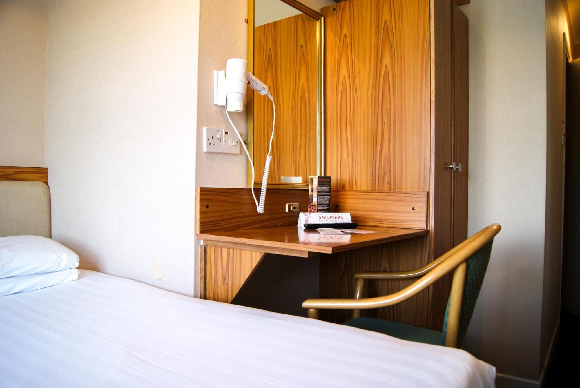 Compact Single Room