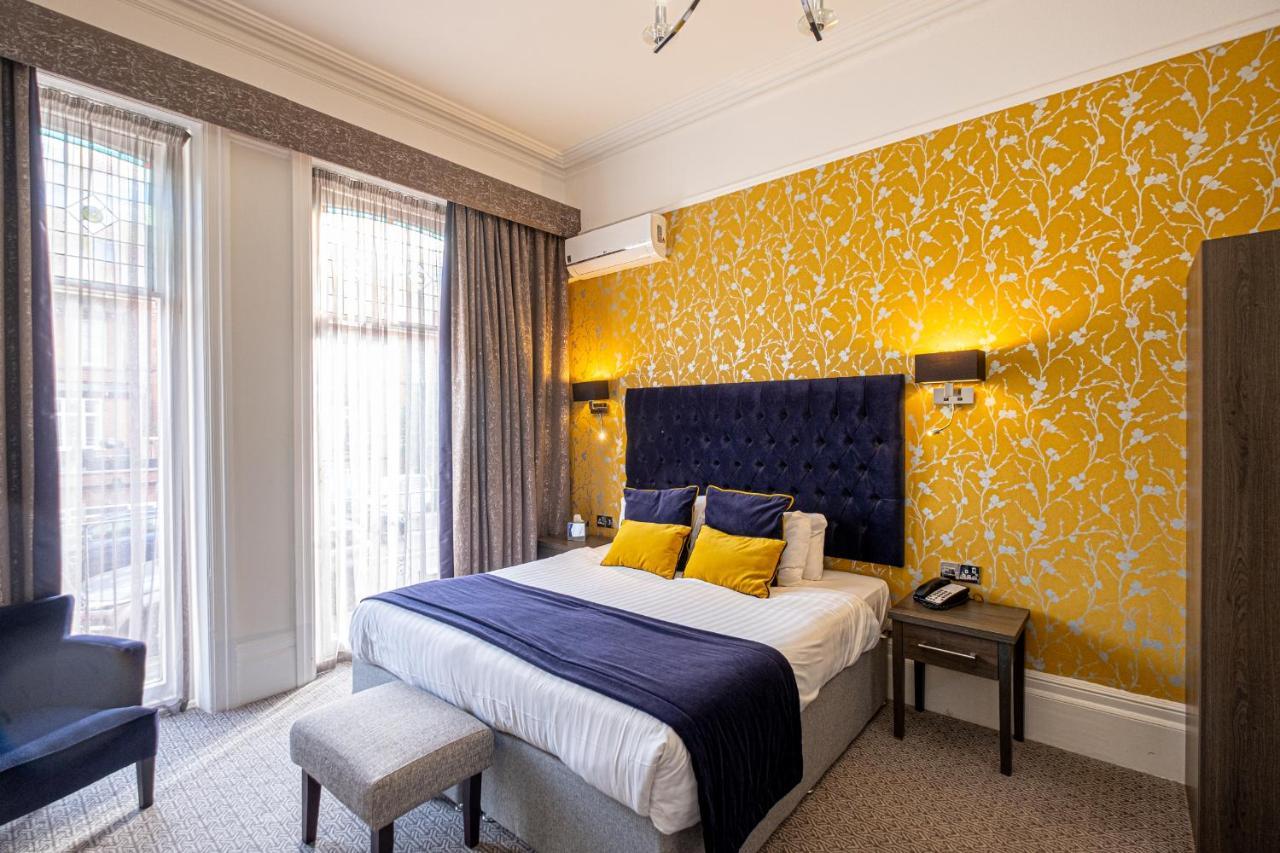 Superior Family Room (2Adults +1Child) with Air Conditioning,1327985093:JPEG