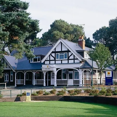The Lodge At Meyrick Park-3